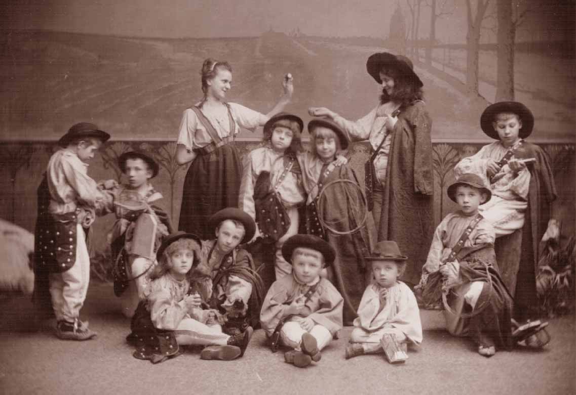 Tinkers from children's theatre in Tabor